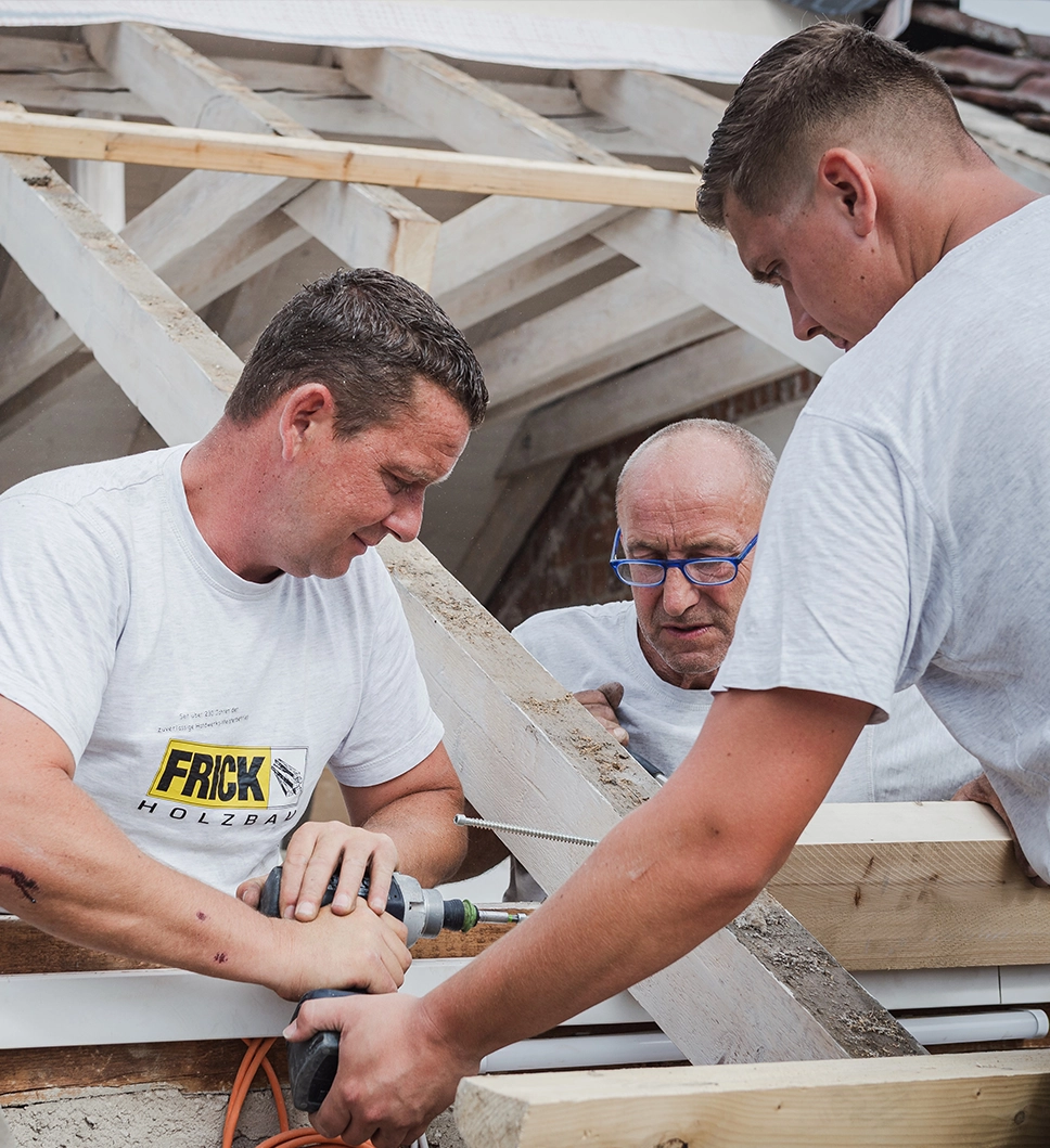 Frick_Holzbau_Dachkonstruktionen_Fellbach Dachkonstruktionen von Frick Holzbau in Fellbach – stabile und präzise Holzbauten für Neubau und Sanierung
