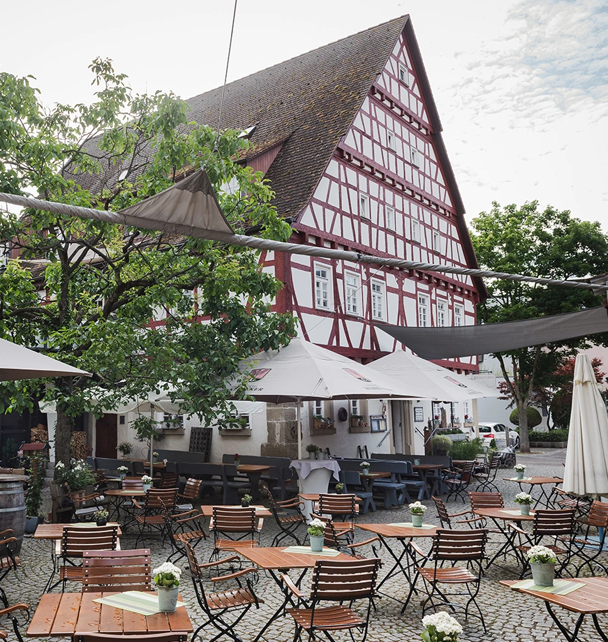Frick_Holzbau_Restaurierung_historische_Gebaeude_Fellbach_Tradition Restaurierung historischer Gebäude durch Frick Holzbau in Fellbach – traditionelles Handwerk für den Erhalt von Baudenkmälern