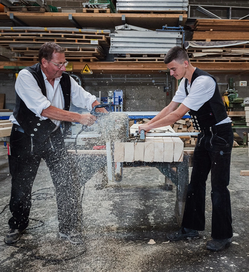 Karriere in der Zimmerei bei Frick Holzbau in Fellbach – moderner Handwerksbetrieb mit Zukunftsperspektive.